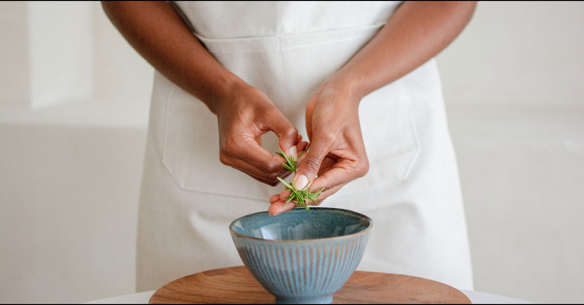  Koristite ruzmarin za kosu i gledajte kako raste